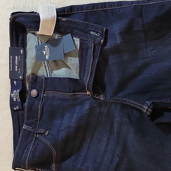 HOLLISTER HIGH RISE JEAN LEGGING SIZE 29 SHORT - Picture 9 of 12